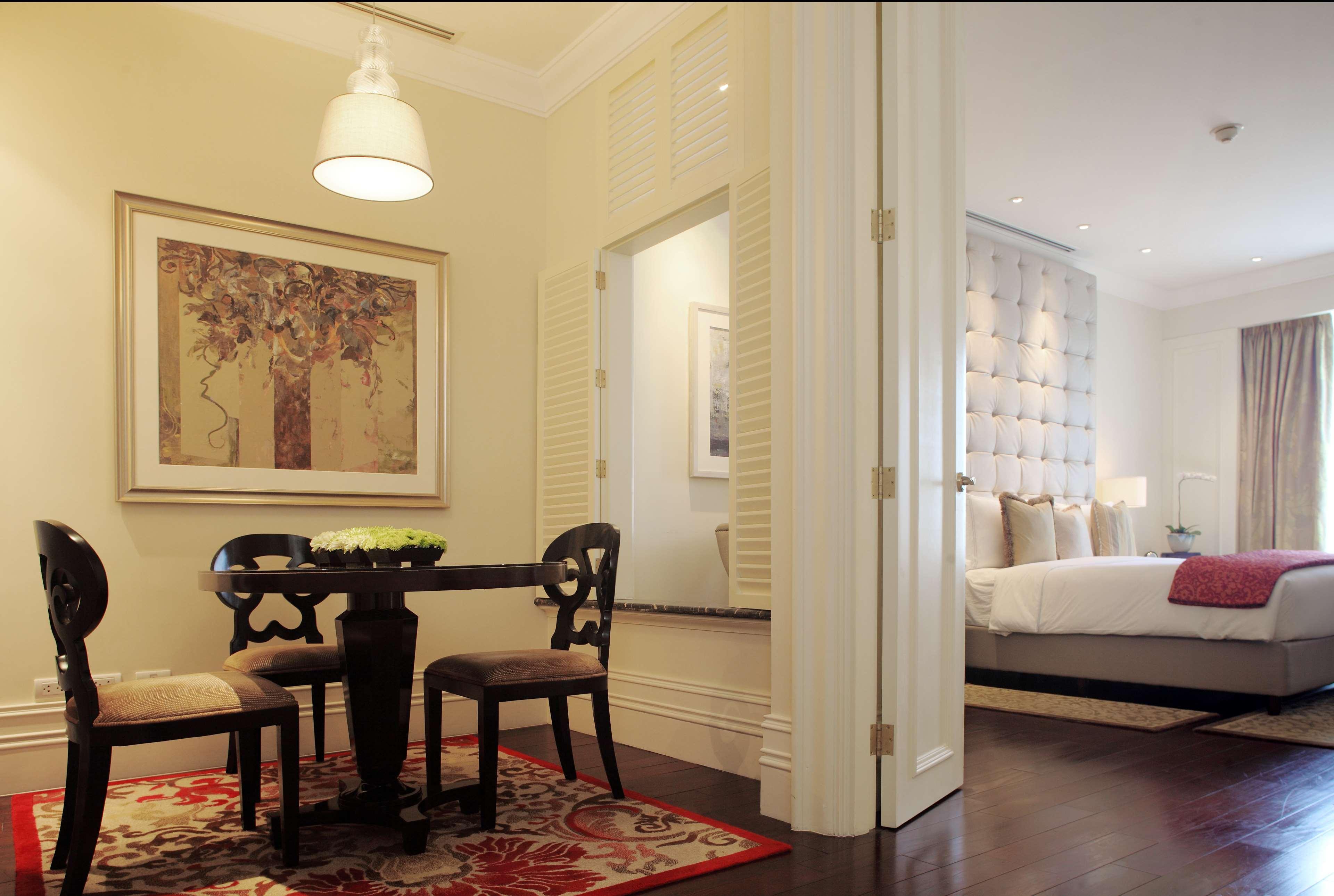 Raffles Makati Hotel Makati City Bagian luar foto