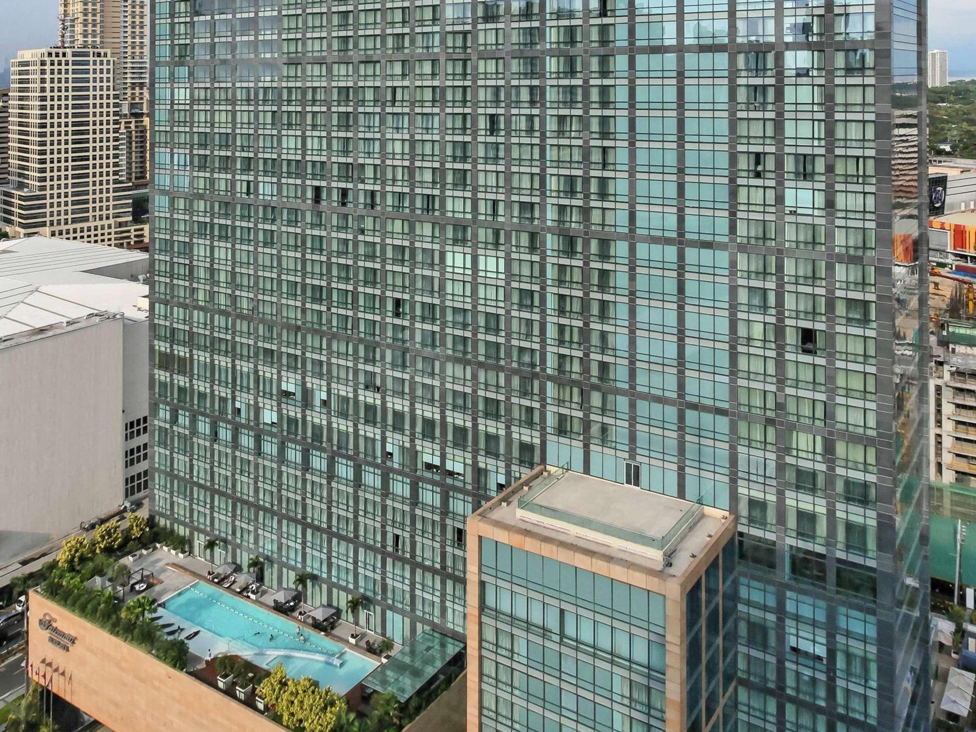 Raffles Makati Hotel Makati City Bagian luar foto
