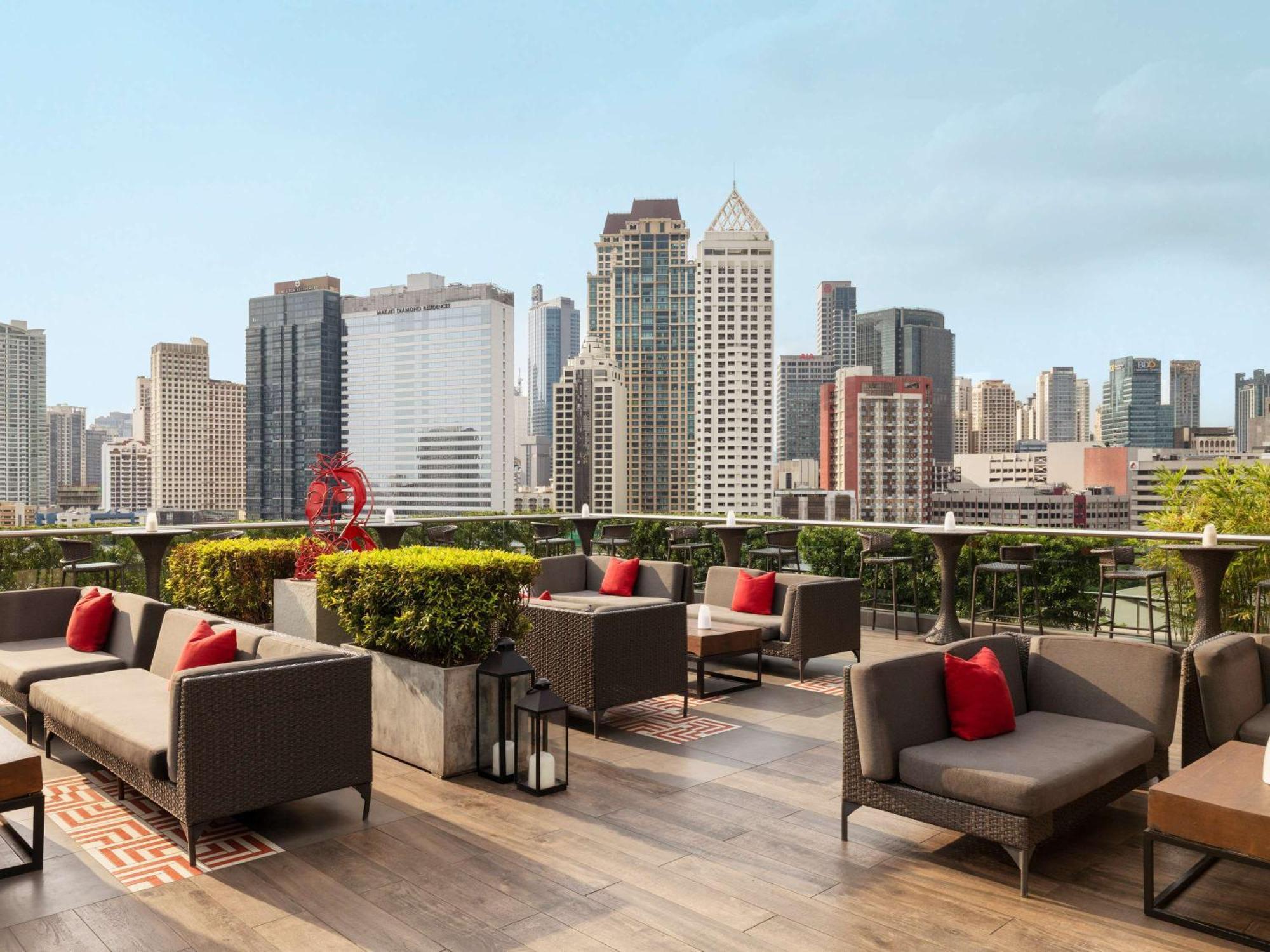 Raffles Makati Hotel Makati City Bagian luar foto