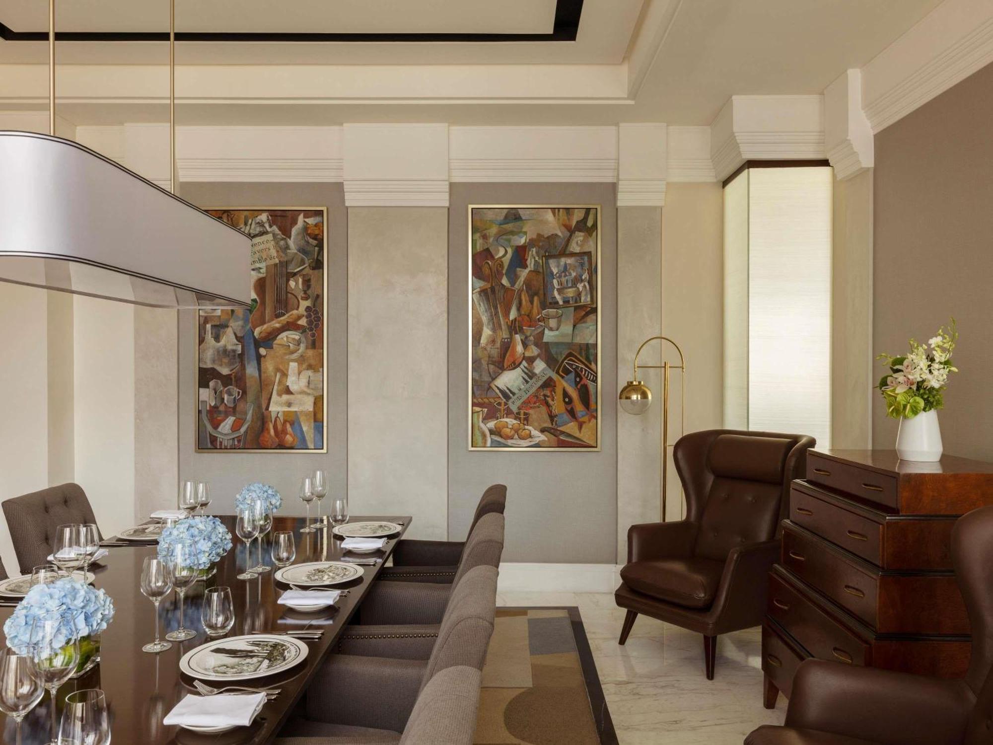 Raffles Makati Hotel Makati City Bagian luar foto